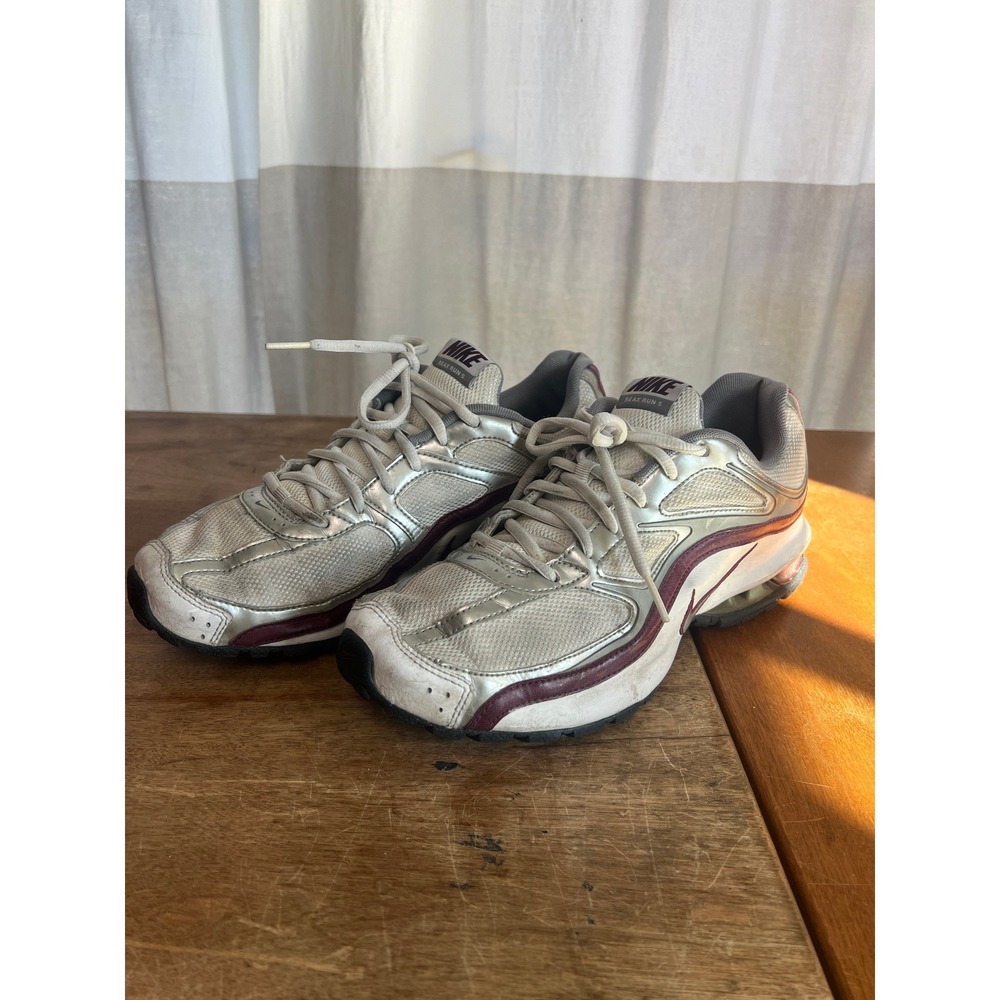 Nike Reax Run 5 Womens Size 9 Running Shoes Sneakers White Silver 407987-101